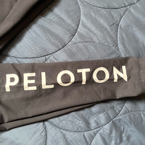 Peloton Core Spell Out Logo Leggings Women’s Small Black Full Length - Picture 11 of 13